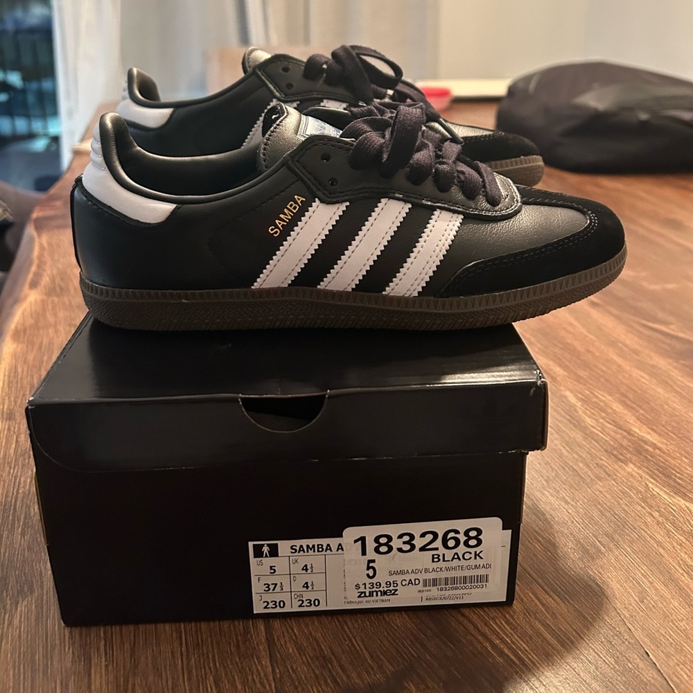 Adidas Samba - Picture 1 of 4